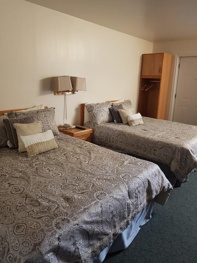 Covered Bridge Inn & Suites Сассекс Экстерьер фото