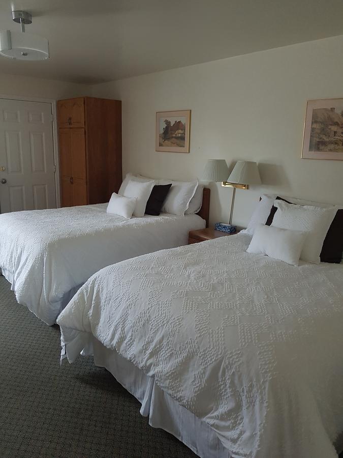 Covered Bridge Inn & Suites Сассекс Экстерьер фото